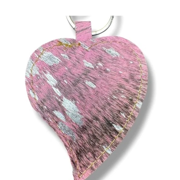 Myra Pink Calf Hair & Turquoise Heart Bag Charm NWT - Picture 3 of 6